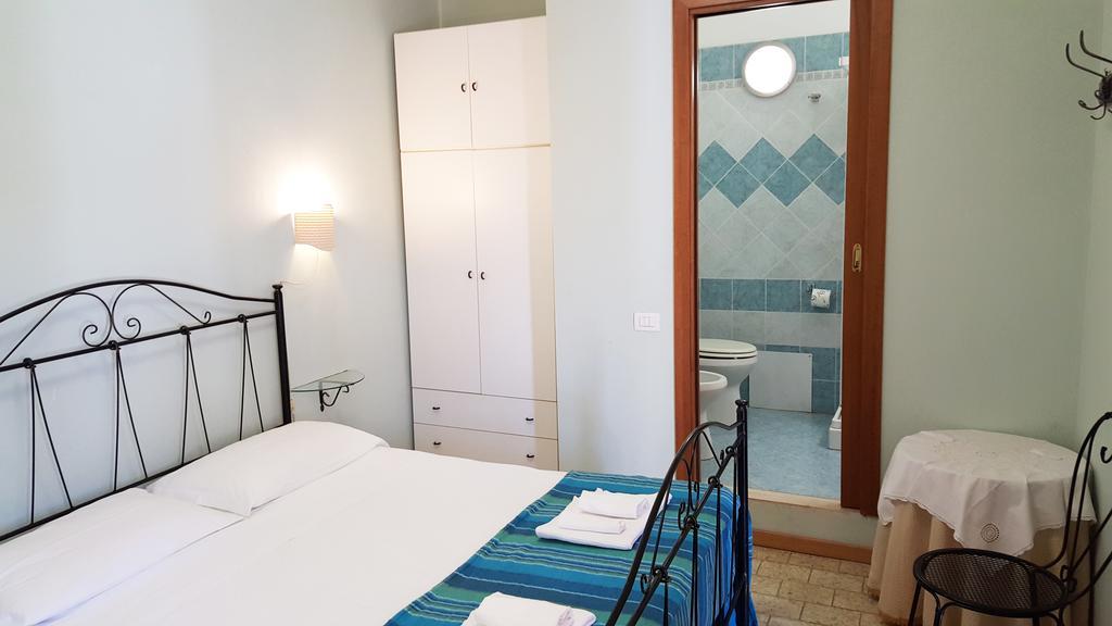 La Baia Apartments Sa Rocca Tunda Rom bilde